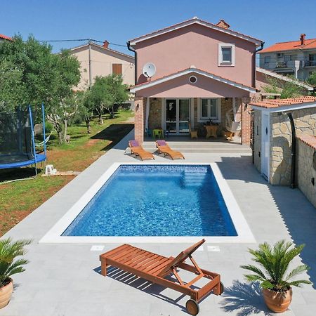 Vacation House Ulika Gabonjin Bagian luar foto