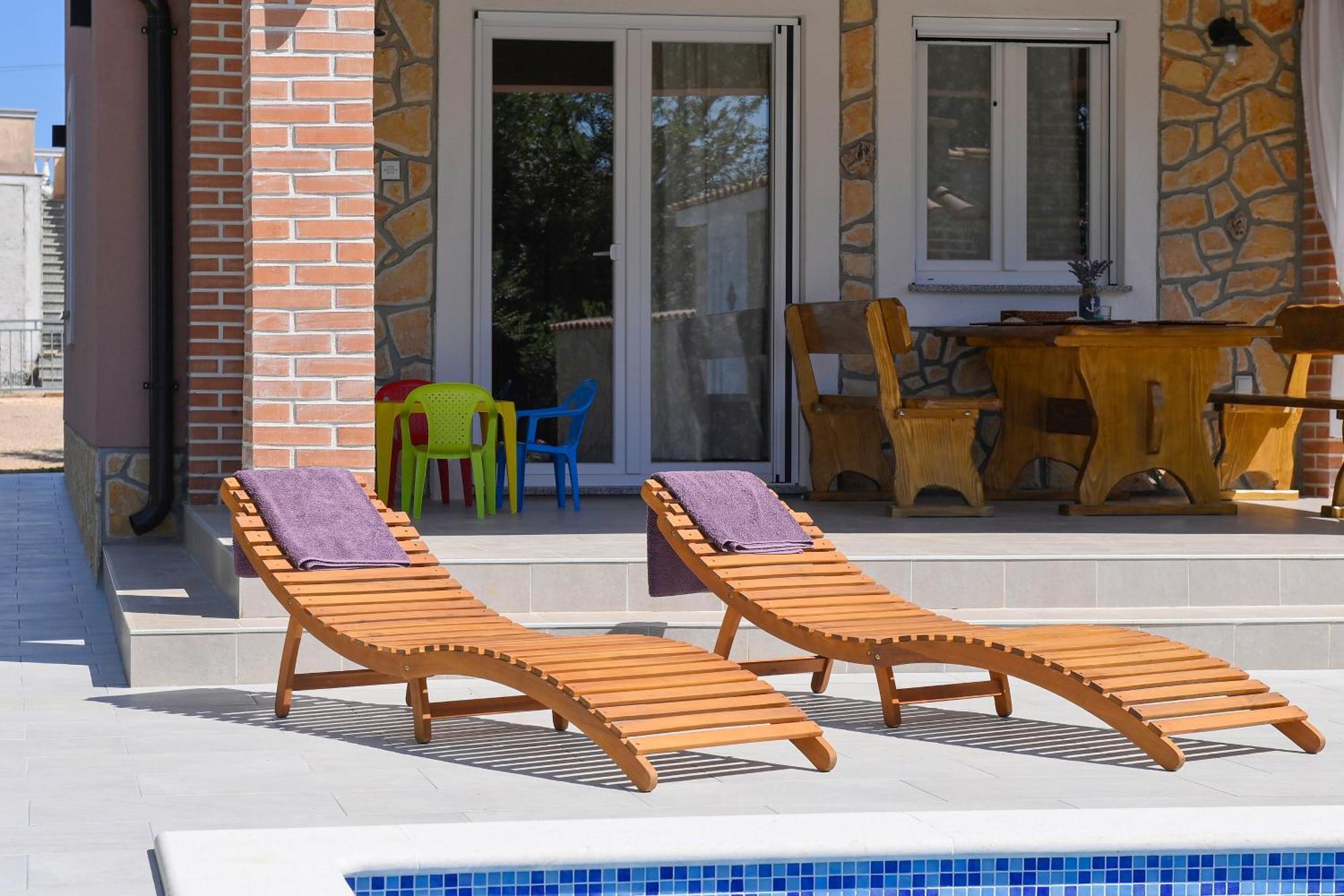 Vacation House Ulika Gabonjin Bagian luar foto