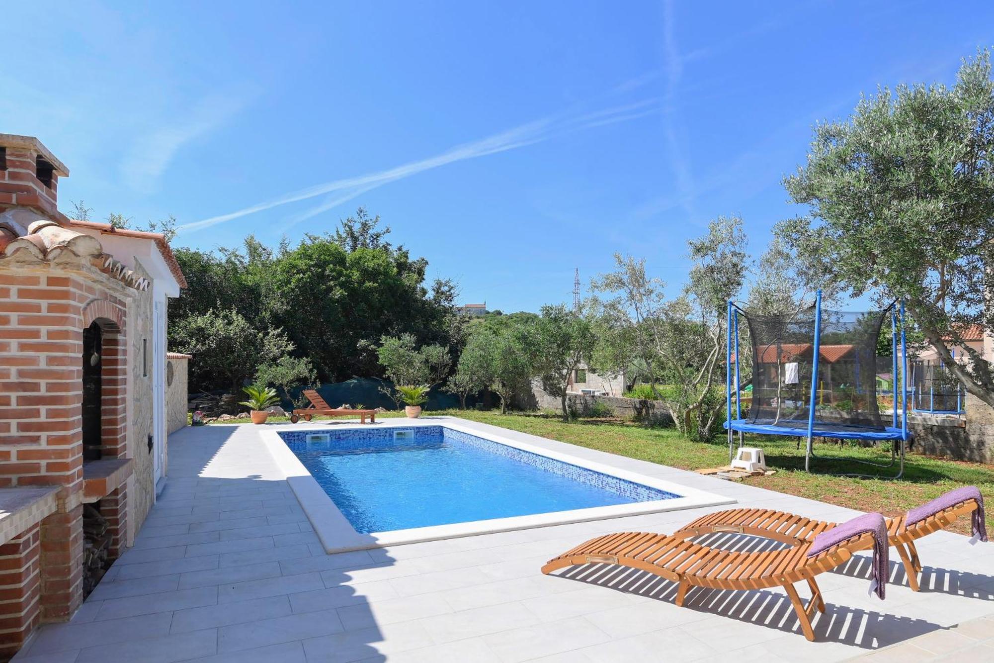 Vacation House Ulika Gabonjin Bagian luar foto